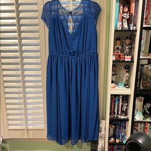 NWT Torrid Blue Flutter Sleeve V-Neck Midi Dress